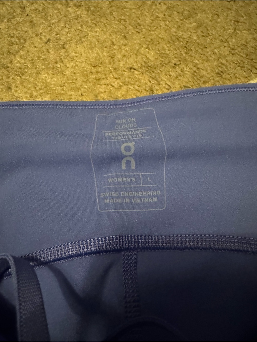 On Running On Cloud Royal Blue Performance Leggings - Picture 3 of 7